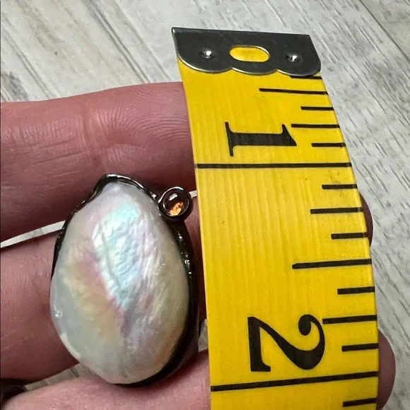 ANOMO BAROQUE PEARL AND ORANGE SAPPHIRE Black Ruthenium Ring by German Kabirski - Picture 6 of 6